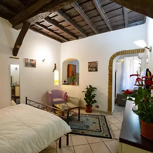 https://justacasa-alla-scala-trastevere.it-romehotels.com